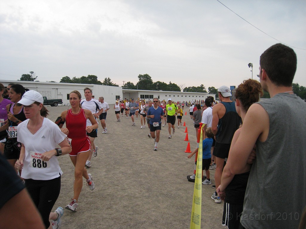 Solstice 10K 2010-06 0165.jpg - The 2010 running of the Northville Michigan Solstice 10K race. Six miles of heat, humidity and hills.